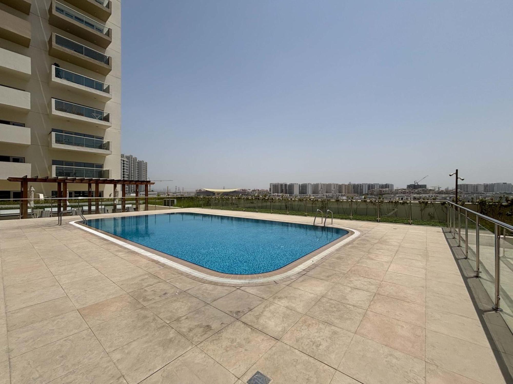 Frank Porter - Shaista By Azizi Apartment Dubai Exterior photo